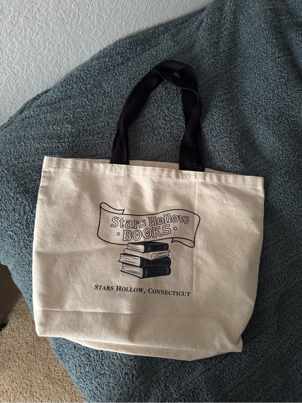 Stars Hollow Books Canvas Tote / Gilmore Girls
